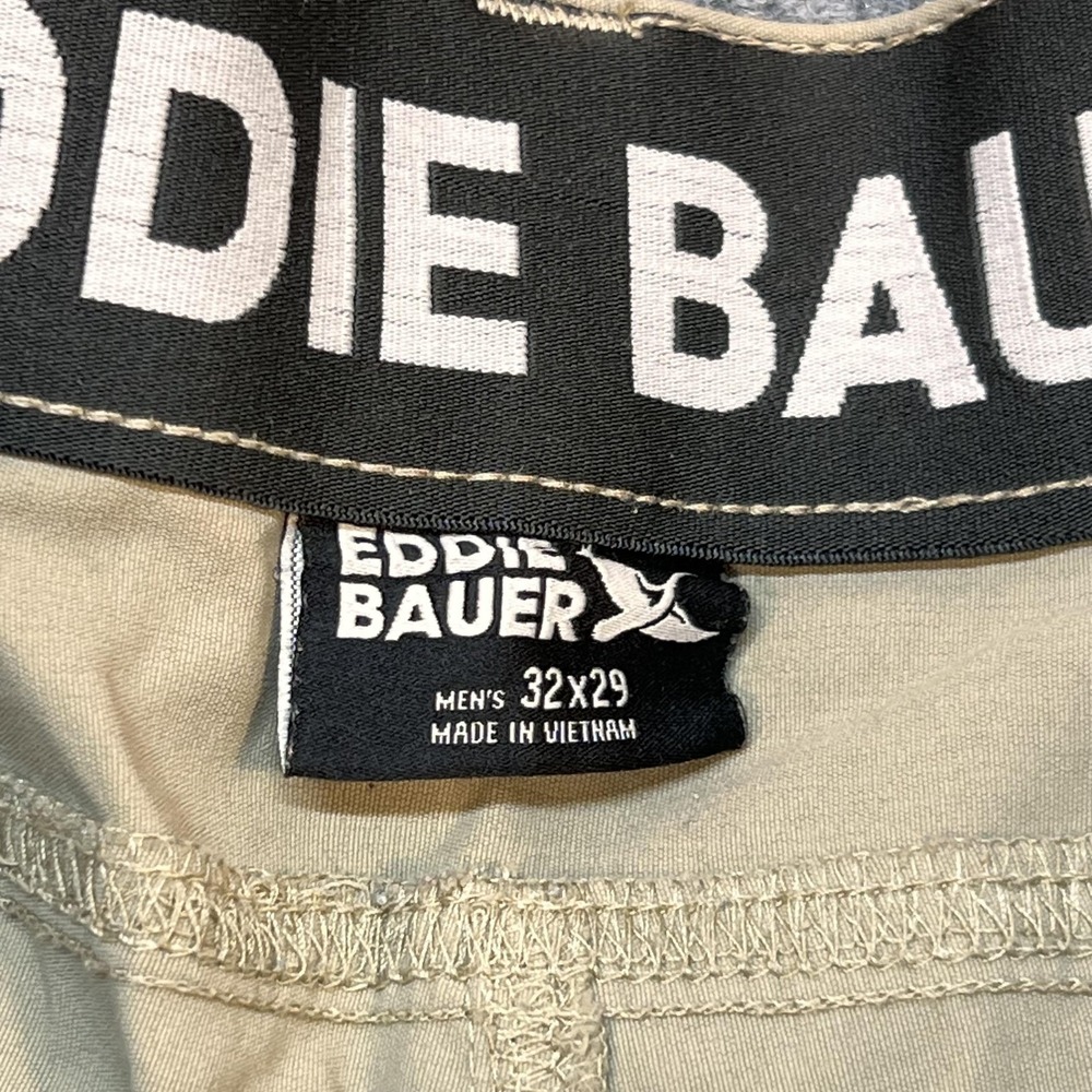Eddie Bauer Pants Mens 32x29 Beige Cargo Microfiber Regular Fit Travel Outdoor - Picture 6 of 11